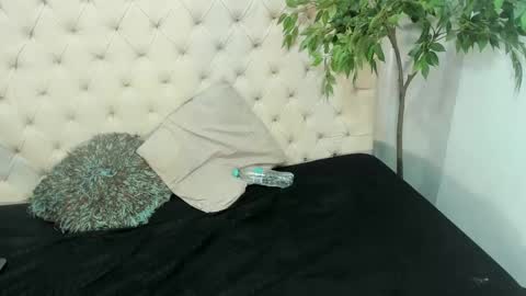 Snapshot of victoria_colemann chatting on January 23, 2:50 pm Victoria online show from January 23, 2:50 pm