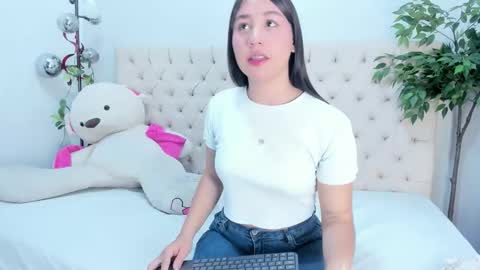 Victoria online show from April 20, 7:15 pm