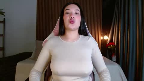 Victoria Collins online show from January 15, 5:38 pm