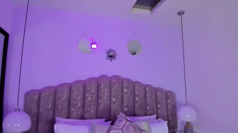 valentina online show from February 9, 12:20 pm