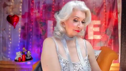 Snapshot of victoria_dior chatting on February 2, 7:25 pm diorvictoria9 online show from February 2, 7:25 pm