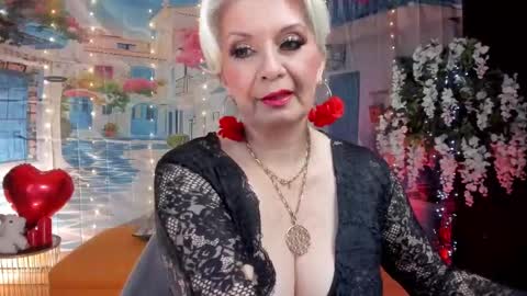 Snapshot of victoria_dior chatting on March 8, 8:25 pm diorvictoria9 online show from March 8, 8:25 pm