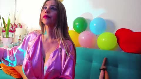 Victoria  online show from February 14, 7:54 pm