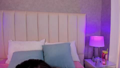 Snapshot of victoria_joliegb chatting on February 8, 12:50 pm Victoria Lozano online show from February 8, 12:50 pm