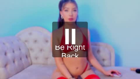 Snapshot of victoria_laurent chatting on December 4, 8:18 pm Victoria Laurent online show from December 4, 8:18 pm