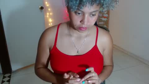 Snapshot of victoria_miler chatting on January 31, 3:30 am VICKY online show from January 31, 3:30 am