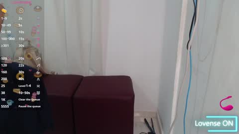 Snapshot of victoria_milf06 chatting on January 10, 9:34 am victoria online show from January 10, 9:34 am