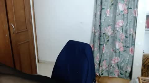 Snapshot of victoria_milf06 chatting on September 27, 3:00 am victoria online show from September 27, 3:00 am