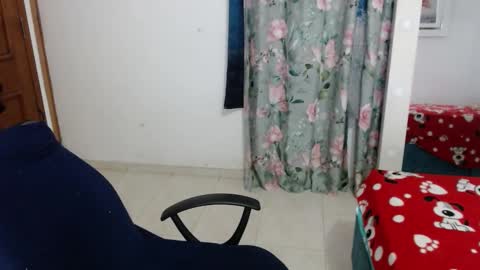 Snapshot of victoria_milf06 chatting on November 29, 11:30 pm victoria online show from November 29, 11:30 pm