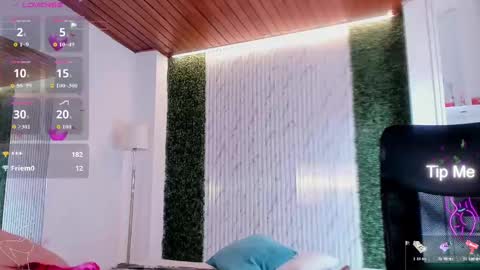 Snapshot of victoria_mooree chatting on September 25, 6:44 pm Victoria Everyday From 1400 to 2130 Col Time online show from September 25, 6:44 pm