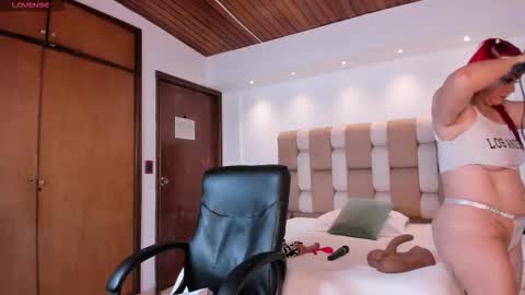 Snapshot of victoria_mooree chatting on November 3, 11:44 am Victoria Everyday From 1400 to 2130 Col Time online show from November 3, 11:44 am