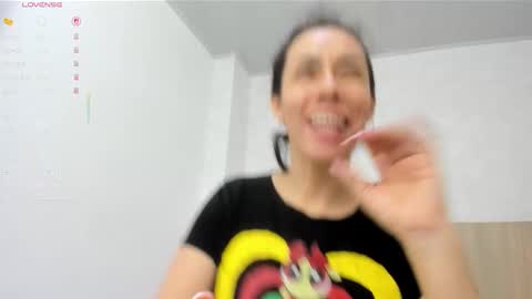 victoria_pachon online show from October 11, 7:23 pm