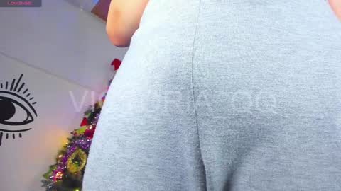 D A N I online show from December 24, 1:49 am