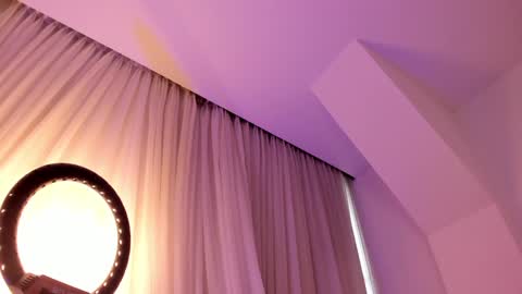 Snapshot of victoria_vallejo chatting on February 1, 2:34 pm victoria  online show from February 1, 2:34 pm