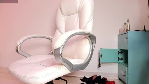 Victoria Sofia online show from February 26, 9:42 am