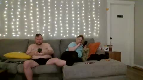 Victoria and Jesse online show from October 11, 2:59 pm