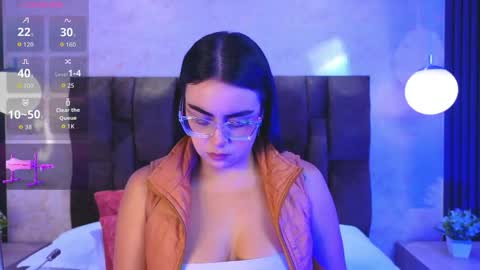 Victoria Andrade online show from April 20, 12:08 pm