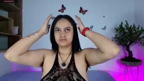 Victoria online show from November 2, 11:01 am