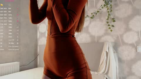 victoriahouston online show from April 8, 6:57 am