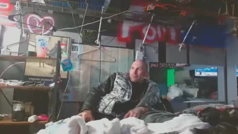 victoriajohn online show from November 13, 5:17 am