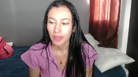 Snapshot of victorialeens chatting on December 14, 2:10 pm VICTORIA online show from December 14, 2:10 pm