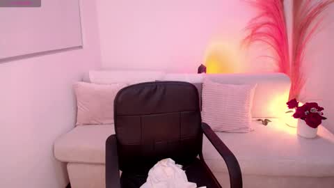 Victoria online show from January 10, 12:45 am