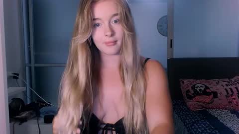 Eva and Victor online show from October 27, 11:58 am