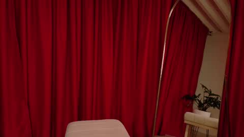 VictoriaNova online show from March 5, 10:28 pm