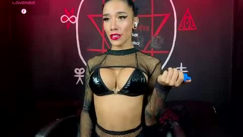 Victoria Vampire online show from April 22, 3:42 am