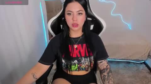 V  I C  T O R I A  online show from September 24, 7:06 pm