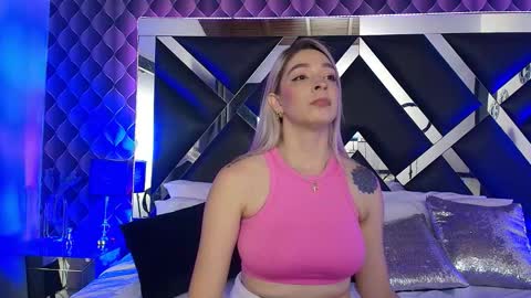 victtoria lee online show from December 3, 10:08 pm