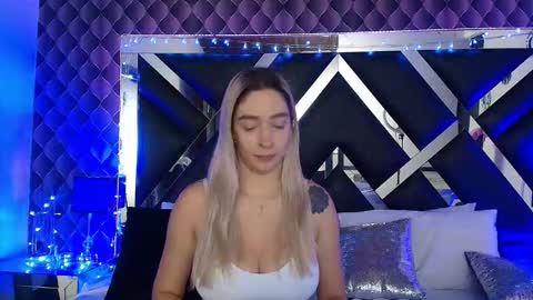 victtoria lee online show from January 6, 7:39 pm