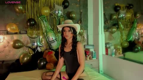 Violet online show from September 29, 5:29 pm