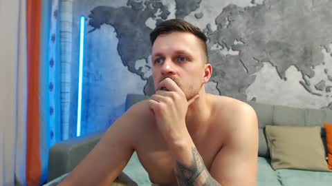 vikingchrisss online show from December 10, 10:17 am