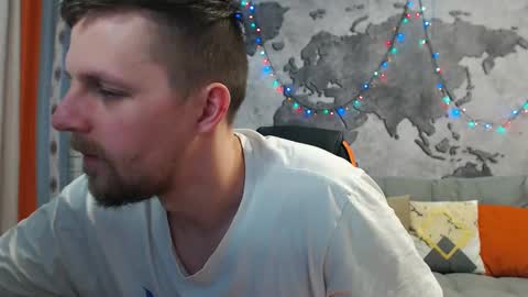 vikingchrisss online show from December 21, 10:17 am