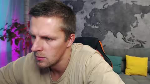 vikingchrisss online show from October 17, 10:18 am