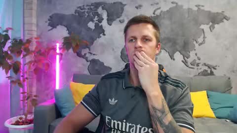 vikingchrisss online show from October 31, 10:49 am