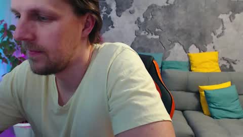 vikingchrisss online show from April 3, 9:51 am