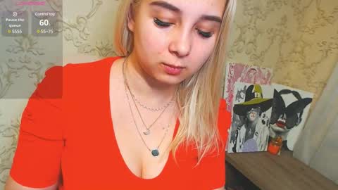 Snapshot of vikiwaitingforyou chatting on December 29, 9:28 am Vitoria online show from December 29, 9:28 am