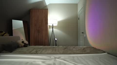 VIKKI online show from October 15, 10:26 am