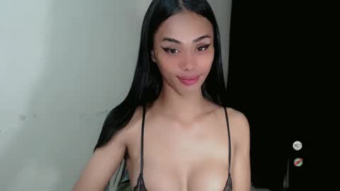Snapshot of vikkylustfull chatting on January 29, 9:17 pm vikkylustfull online show from January 29, 9:17 pm