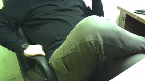 Snapshot of viknik16cm chatting on November 12, 5:30 am viknik16cm online show from November 12, 5:30 am