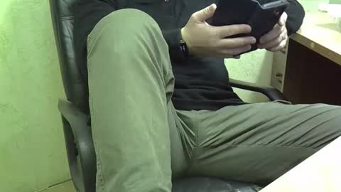 Snapshot of viknik16cm chatting on December 2, 4:40 am viknik16cm online show from December 2, 4:40 am