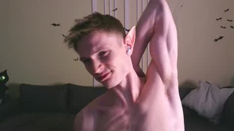 Snapshot of viksons chatting on October 24, 4:14 pm Max online show from October 24, 4:14 pm