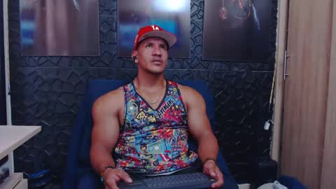 Viktor Herrera online show from April 23, 3:47 pm