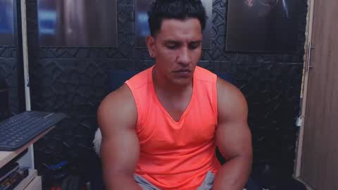 Viktor Herrera online show from April 29, 5:41 pm