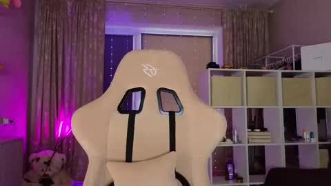 Eva online show from March 10, 5:43 am