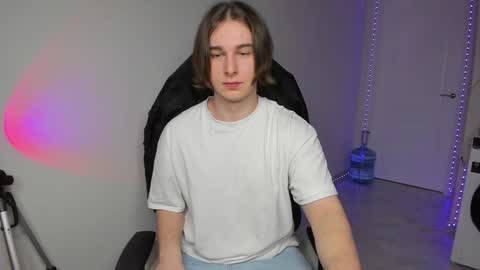 Vincent Strong online show from December 23, 10:53 am