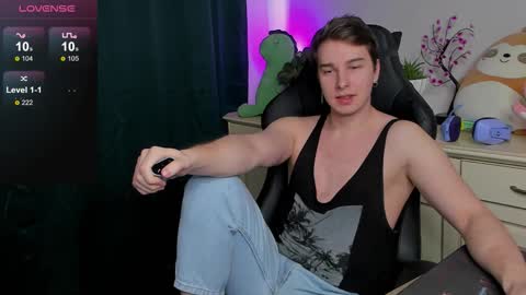 Vincent Strong online show from September 12, 1:11 pm