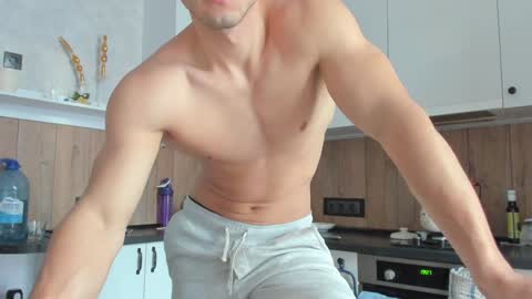 Snapshot of vincent_o chatting on December 18, 8:31 am Vincent. uncut 18cm online show from December 18, 8:31 am